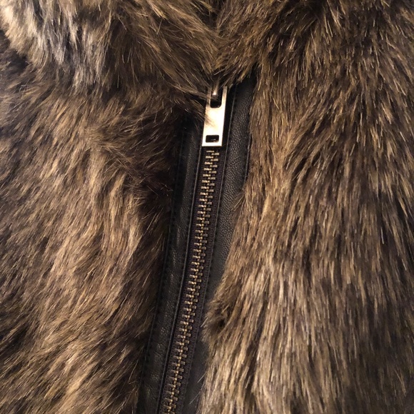 Banana Republic Faux Fur Moto vest - Picture 6 of 10